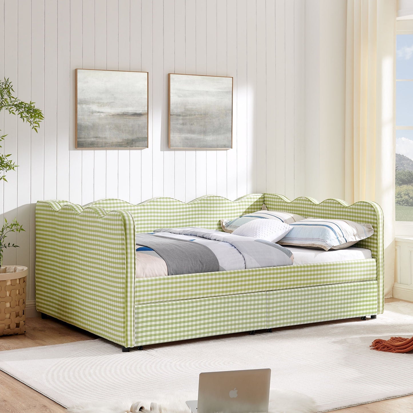 Gingham Daybed With Usb Port And The Wave Shape