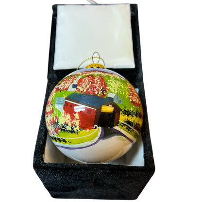 Boule décorative en verre peinte à la main - Un pont couvert du Vermont