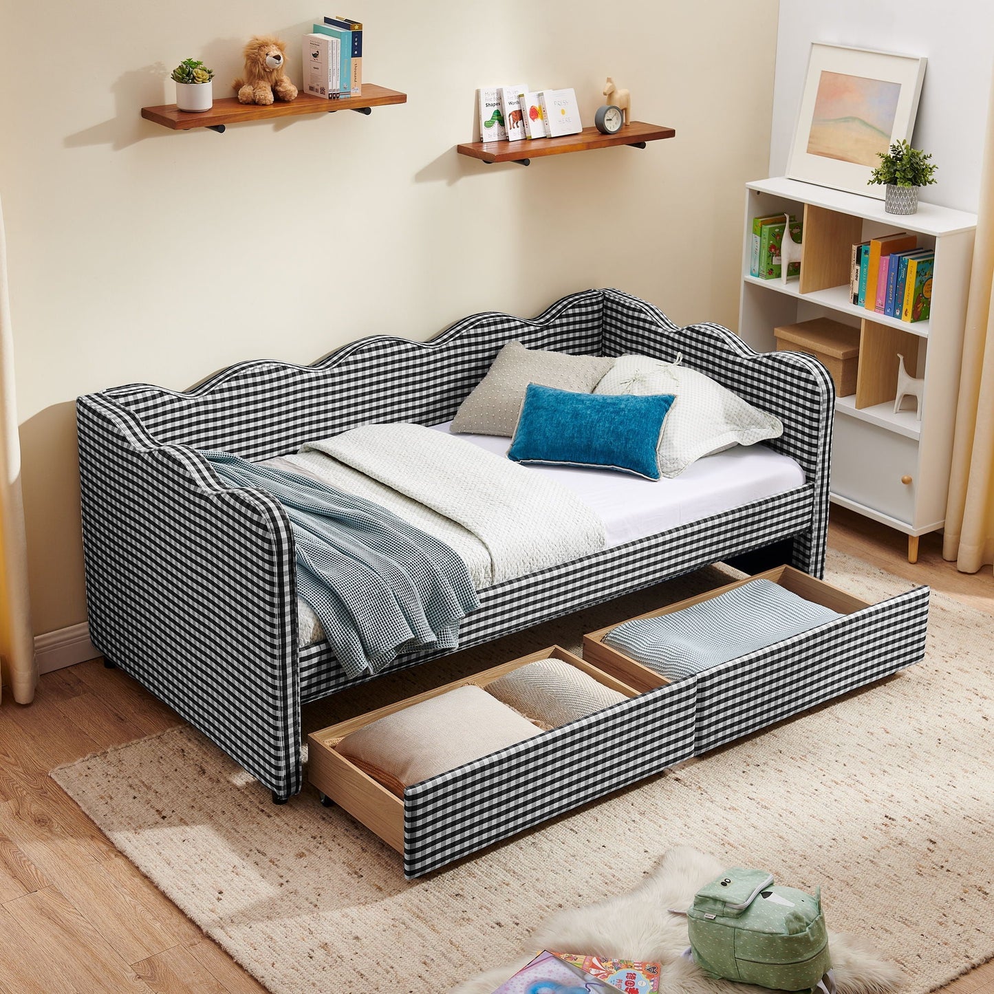 Gingham Daybed With Usb Port And The Wave Shape
