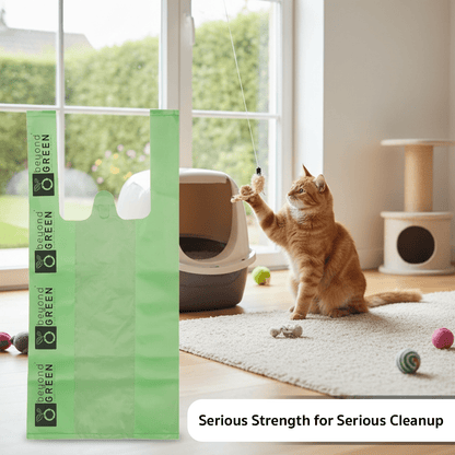 Bolsas para arena para gatos beyondGREEN con asas: fabricadas en EE. UU., resistentes a fugas y fáciles de atar.