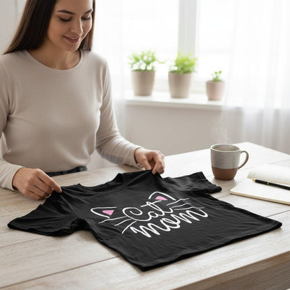 Soft Cotton Cat Mom Graphic Tee for Women