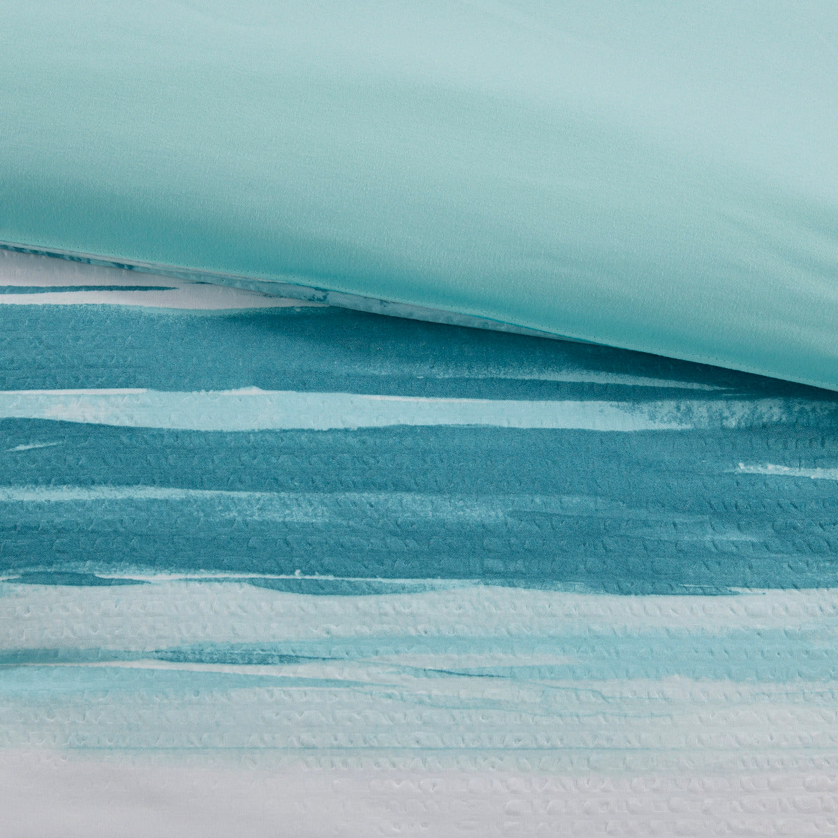 8 Piece Aqua Seersucker Quilt and Comforter Set