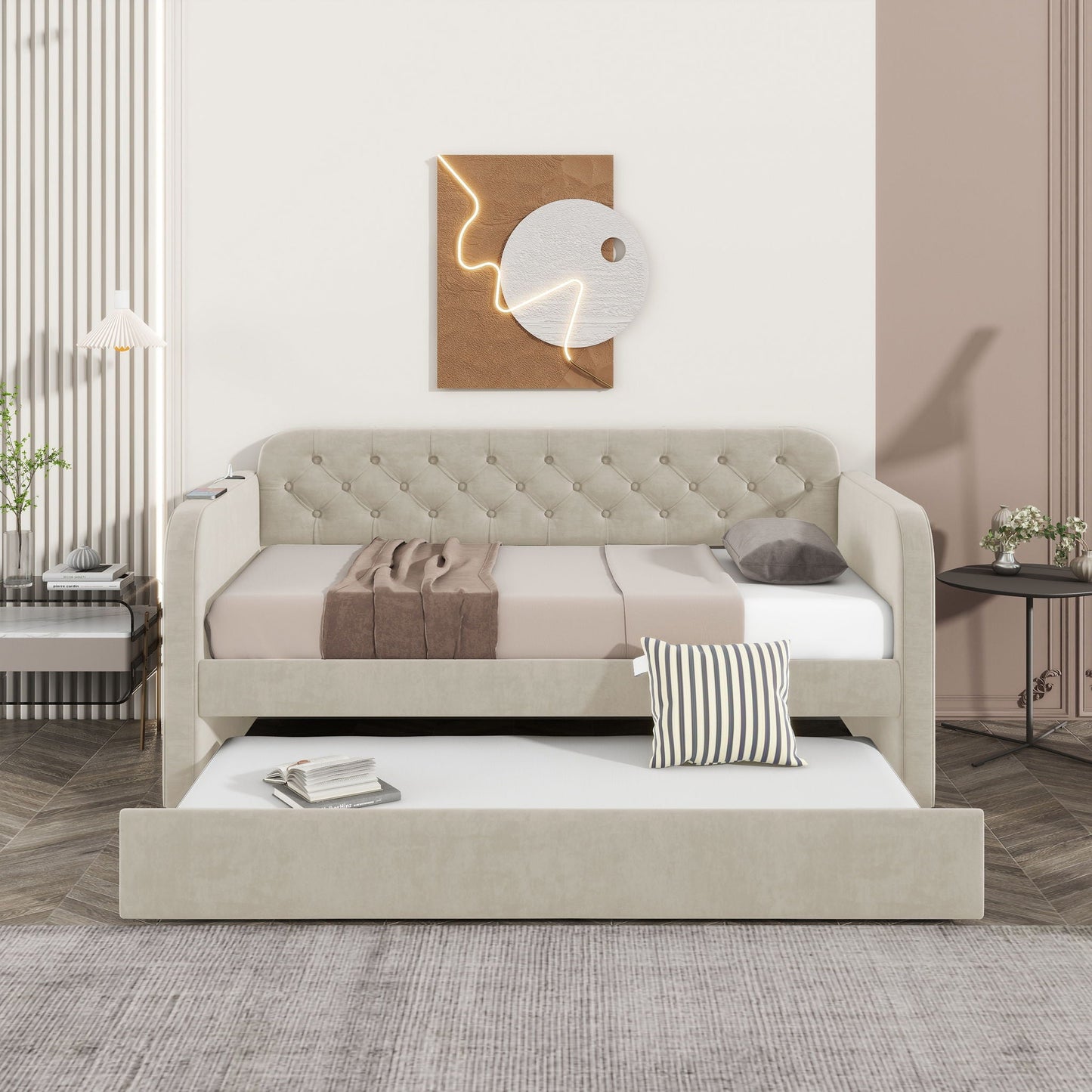 Upholstered Daybed With Trundle and USB Outlet