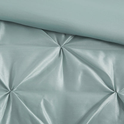 7 Piece Tufted Comforter Set in Seafoam King
