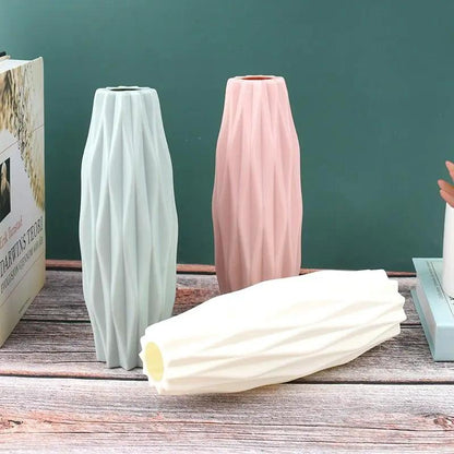 Creative White Ceramic Flower Vase Centerpiece
