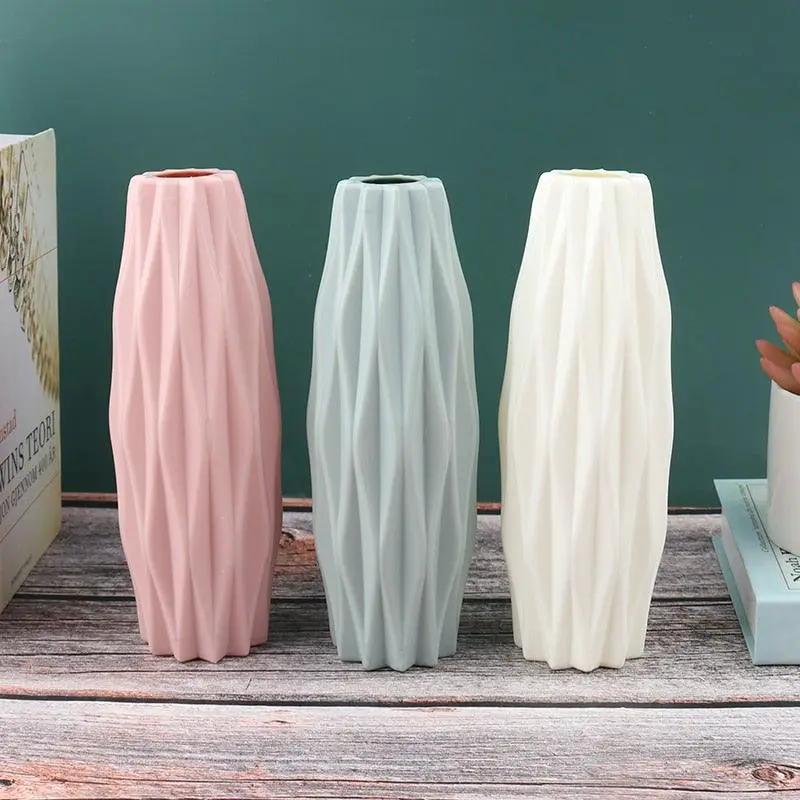 Creative White Ceramic Flower Vase Centerpiece