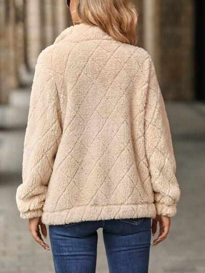 Women's fuzzy zip-up jacket with pockets beige teddy fleece, diamond texture Stevvex on Tampa Home & Garden Store
