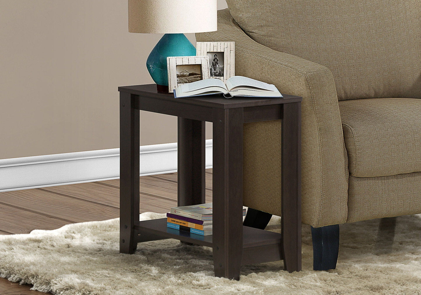 Accent Side Table in Transitional Style Design