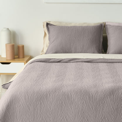 BedGear Performance Duvet Set Queen Taupe Arrowhead pattern with 2 quilted shams on Tampa Home & Garden Store