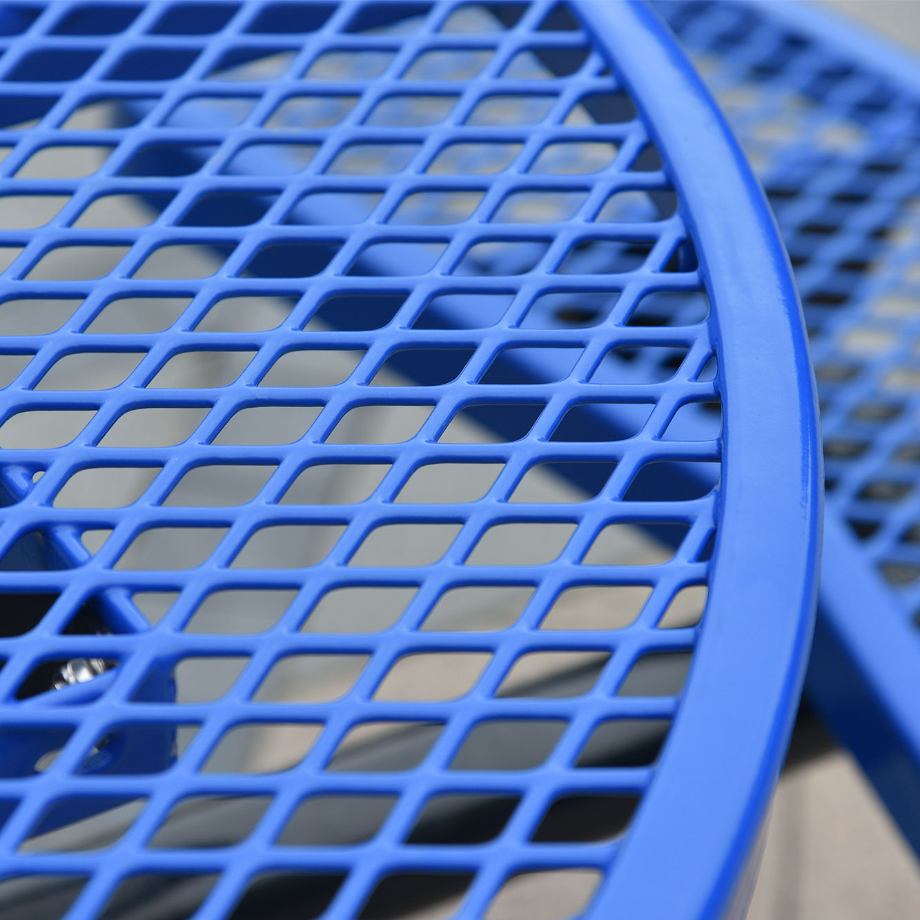 Round Outdoor Steel Picnic Table with Pole
