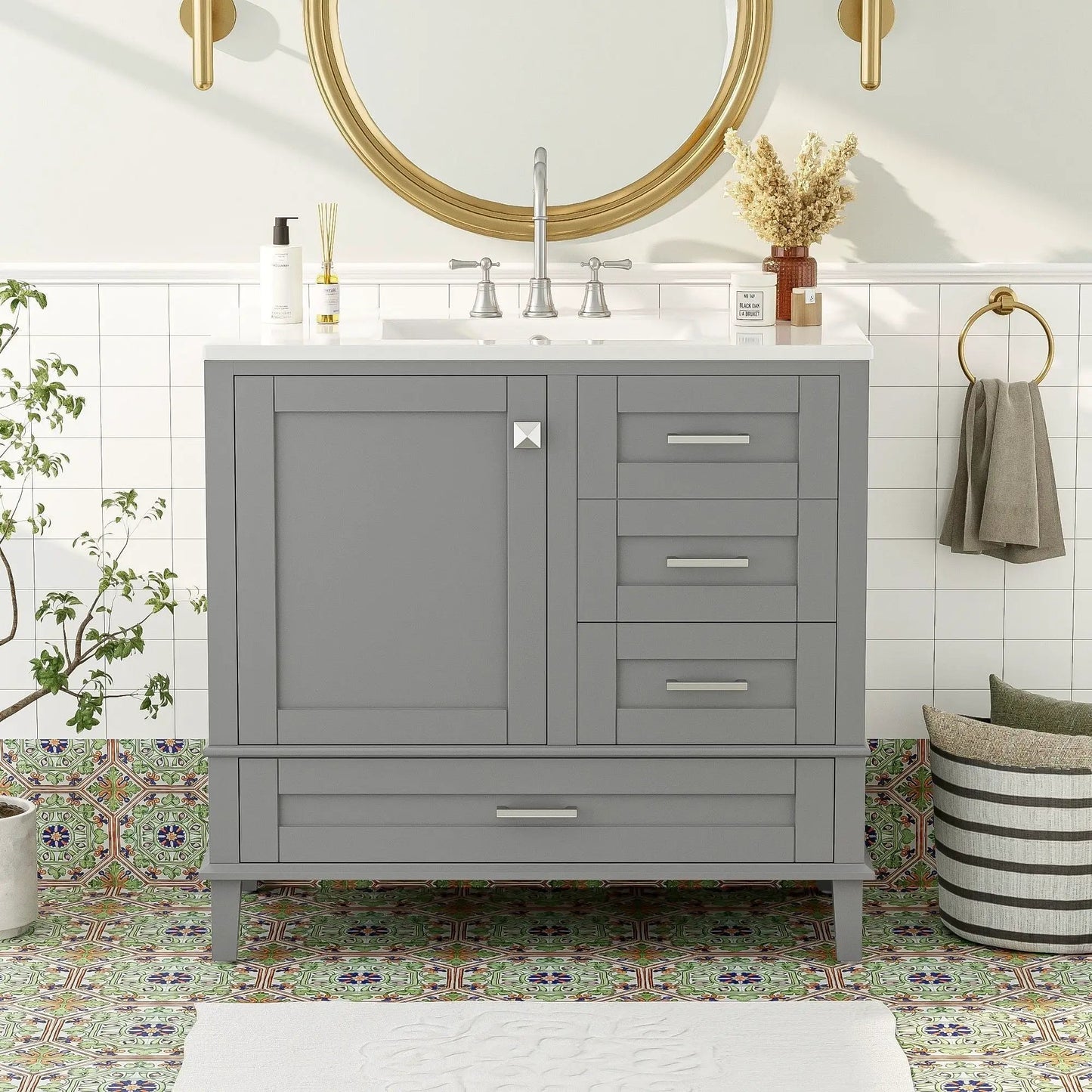 Traditional Bathroom Vanity With Soft Close Doors