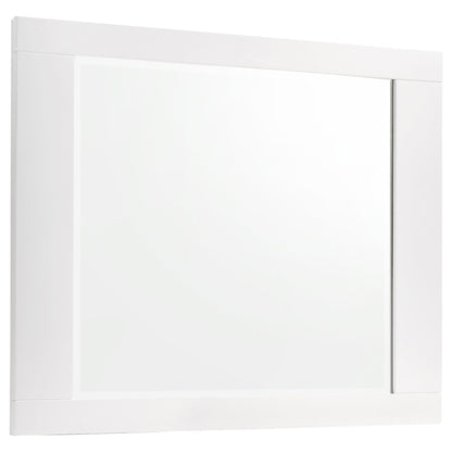 August Queen Panel Bedroom Set and LED Lights
