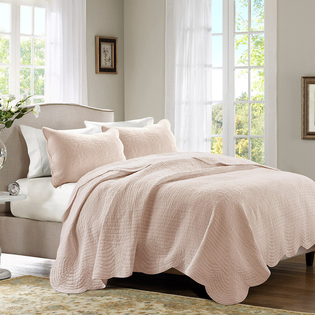 3 Piece Reversible Scalloped Edge Quilt Set Blush King/Cal King with shams by HouseOfZazla on Tampa Home & Garden Store