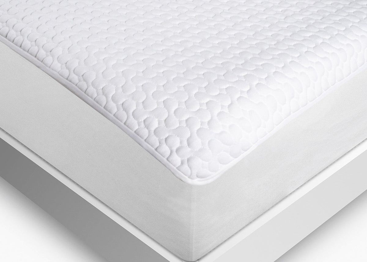 BedGear Kid's Dri-Tec Mattress Protector - Full, white quilted fabric on Tampa Home & Garden Store