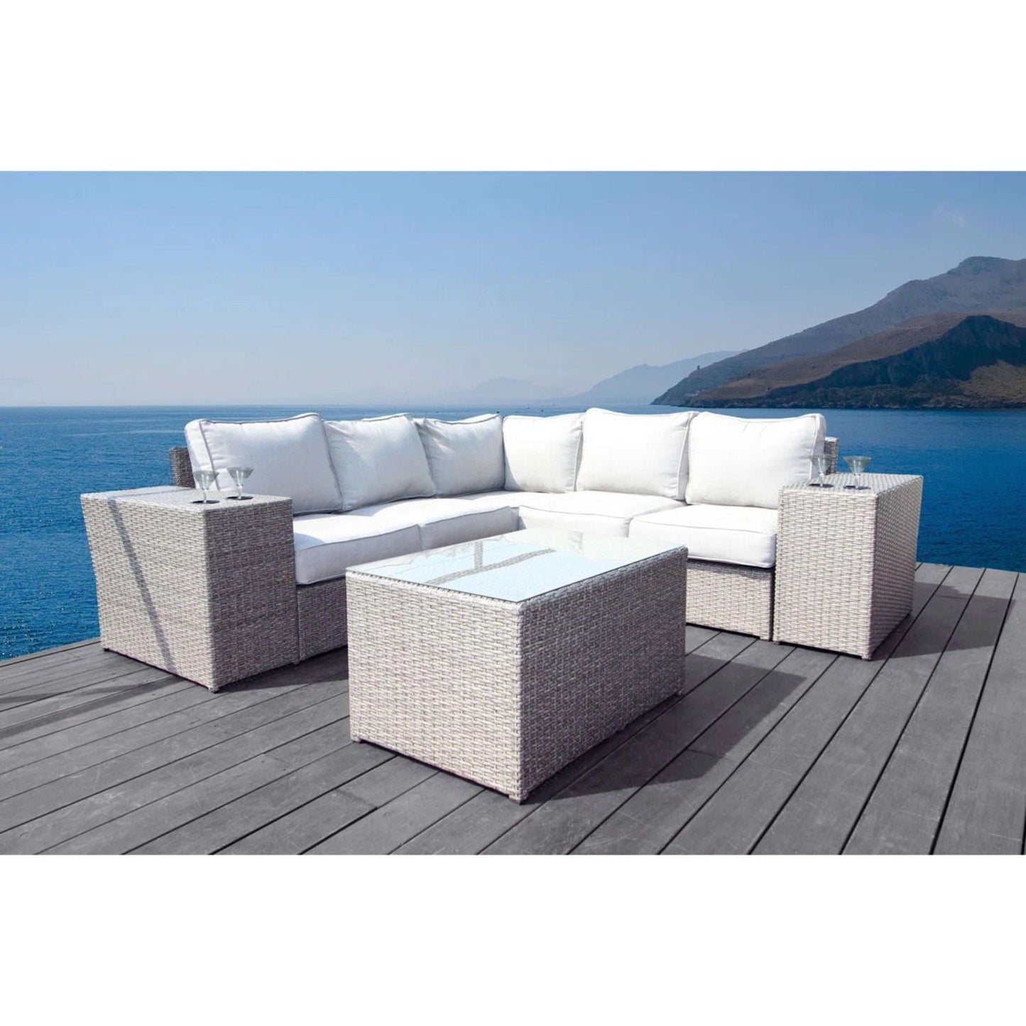Outdoor Wicker Sectional and Thick Cushions