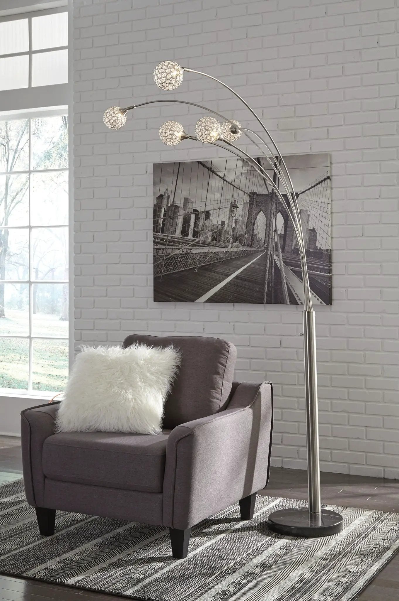Winter Metal Arc Lamp With Crystal Balls Silver