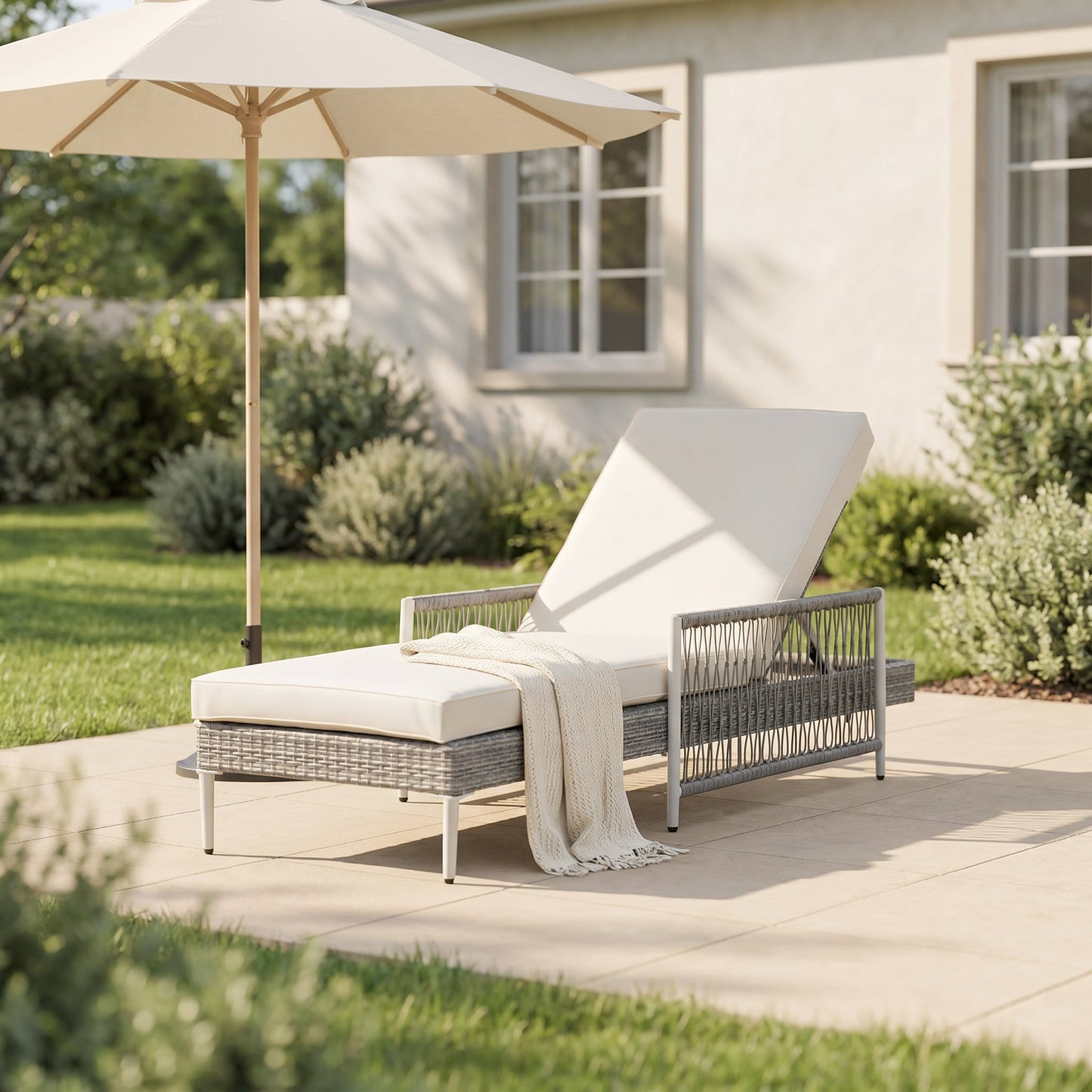Durable PE Rattan Chaise and Outdoor Patio Set