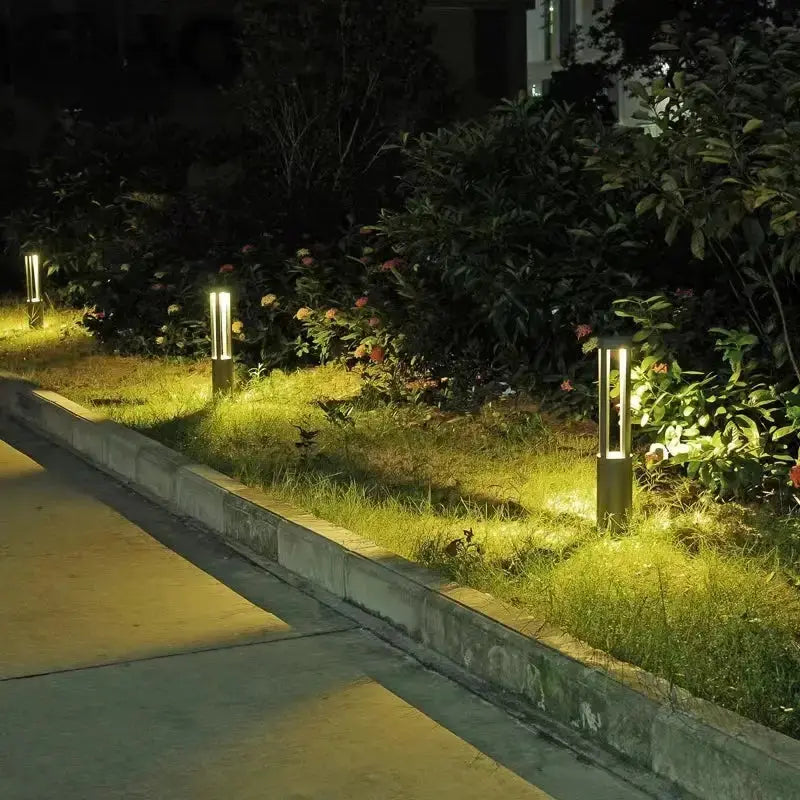 Decorbites modern gold aluminum LED garden path lamp set of 4 for outdoor lighting on Tampa Home & Garden Store