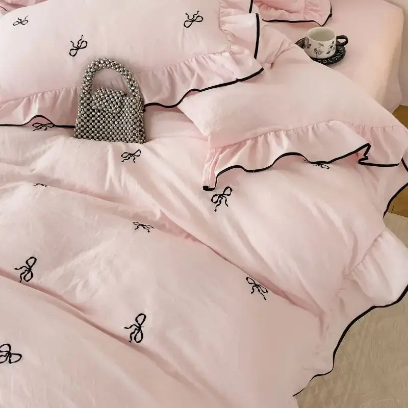 The Bow And Embroidery Bedding Set For Bedrooms