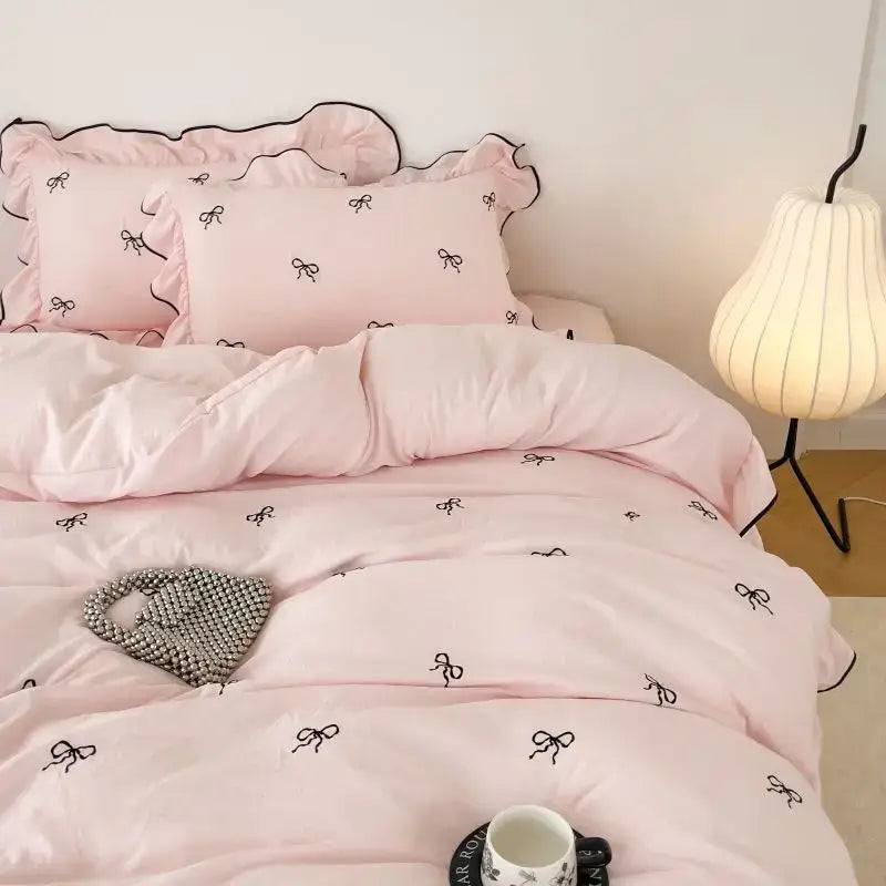 The Bow And Embroidery Bedding Set For Bedrooms