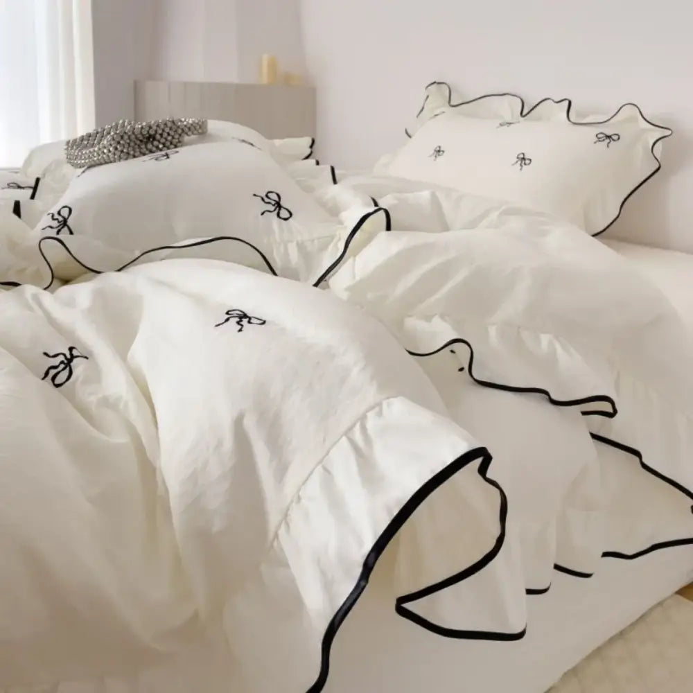 The Bow And Embroidery Bedding Set For Bedrooms