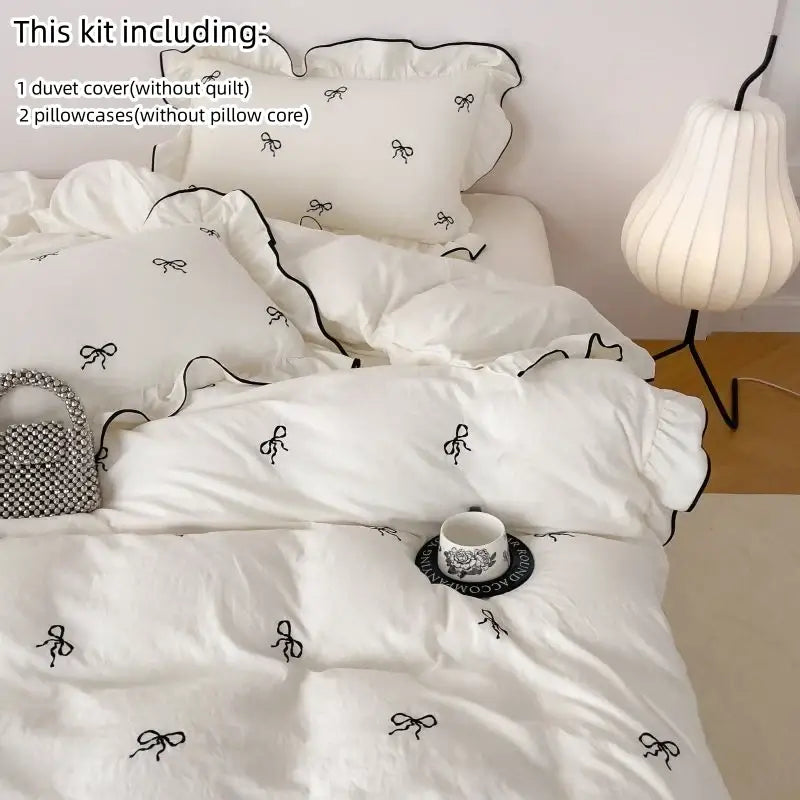 The Bow And Embroidery Bedding Set For Bedrooms