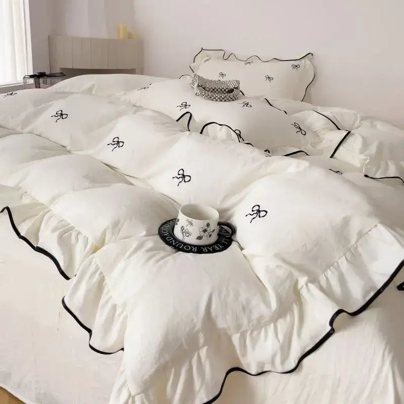 The Bow And Embroidery Bedding Set For Bedrooms