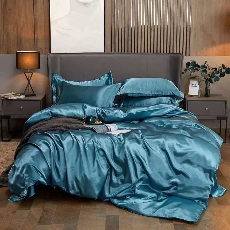 Luxurious Crimson Satin Duvet Cover and Sheets