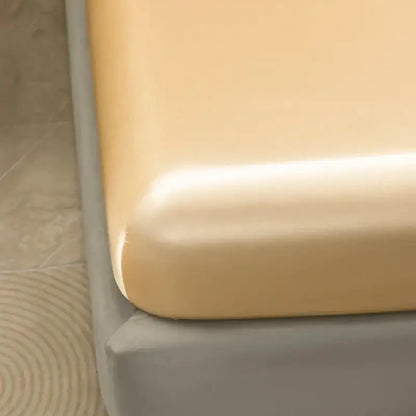 High Quality Cream Satin Bedding Set And Sheets