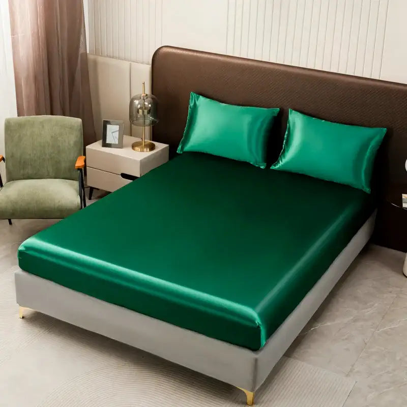 High Quality Cream Satin Bedding Set And Sheets