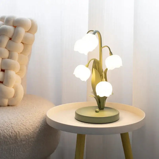 Vintage floral table lamp for the home, 5 lily nightstand lamp in 3 color patterns with G4 Led bulbs for bedrooms, living rooms - Tampa Home & Garden Store
