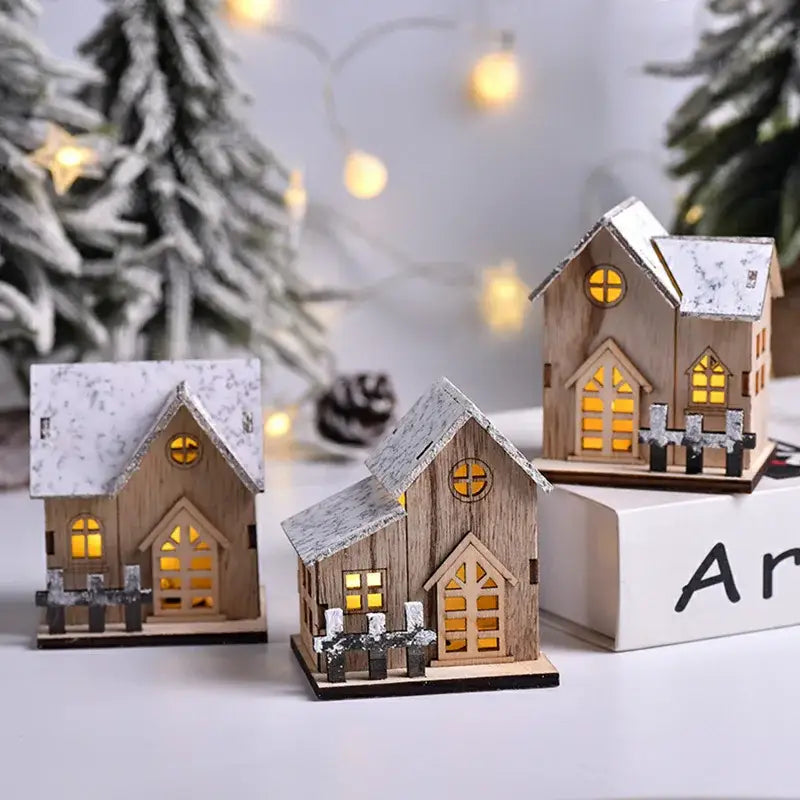 Decoraciones navideñas de madera con luces LED en forma de casa