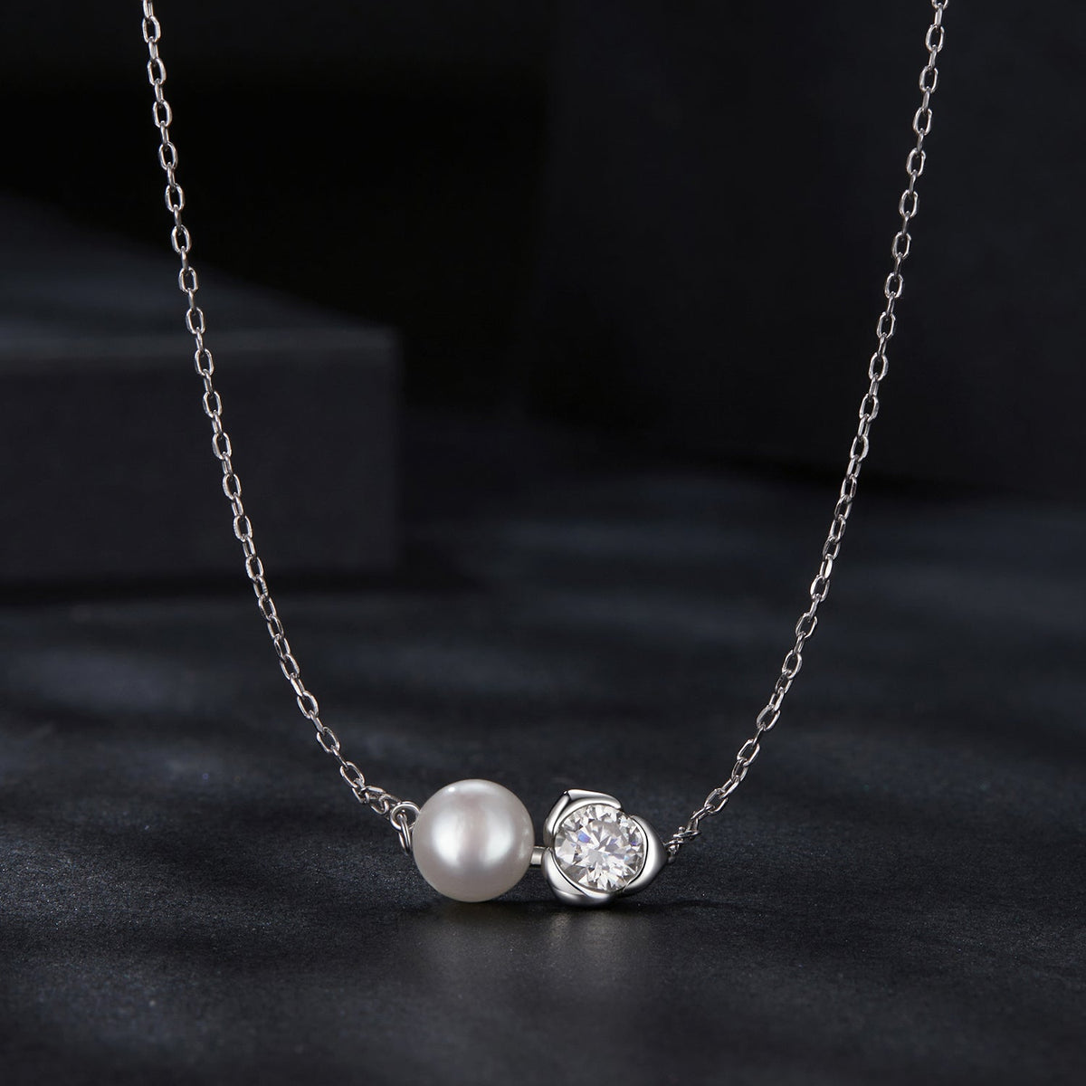Sterling silver necklace with freshwater pearl and moissanite centerpiece on a 45cm chain on Tampa Home & Garden Store