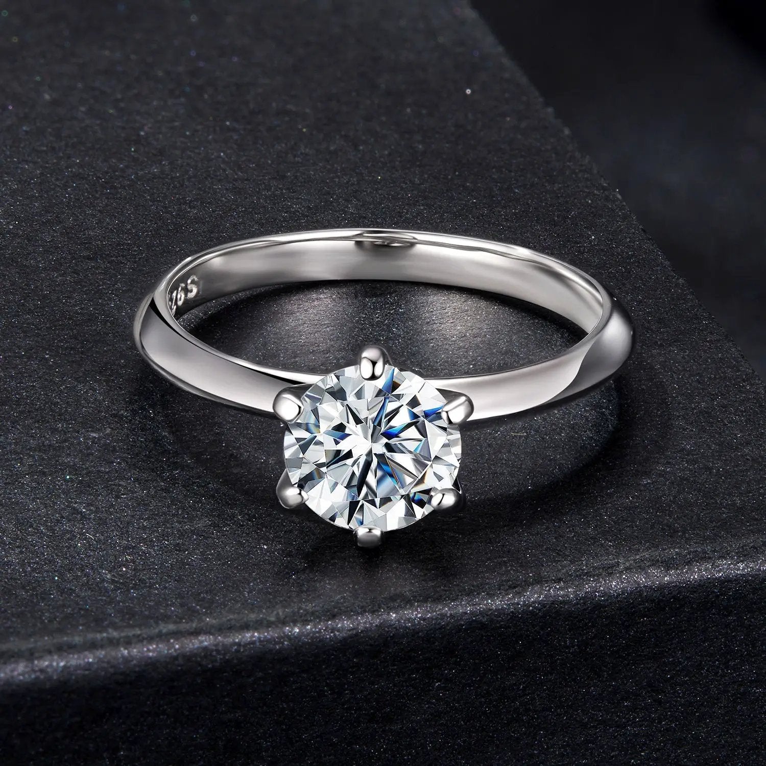 925 Sterling Silver Moissanite Ring with 1 Carat round center stone, size 6 on Tampa Home & Garden Store
