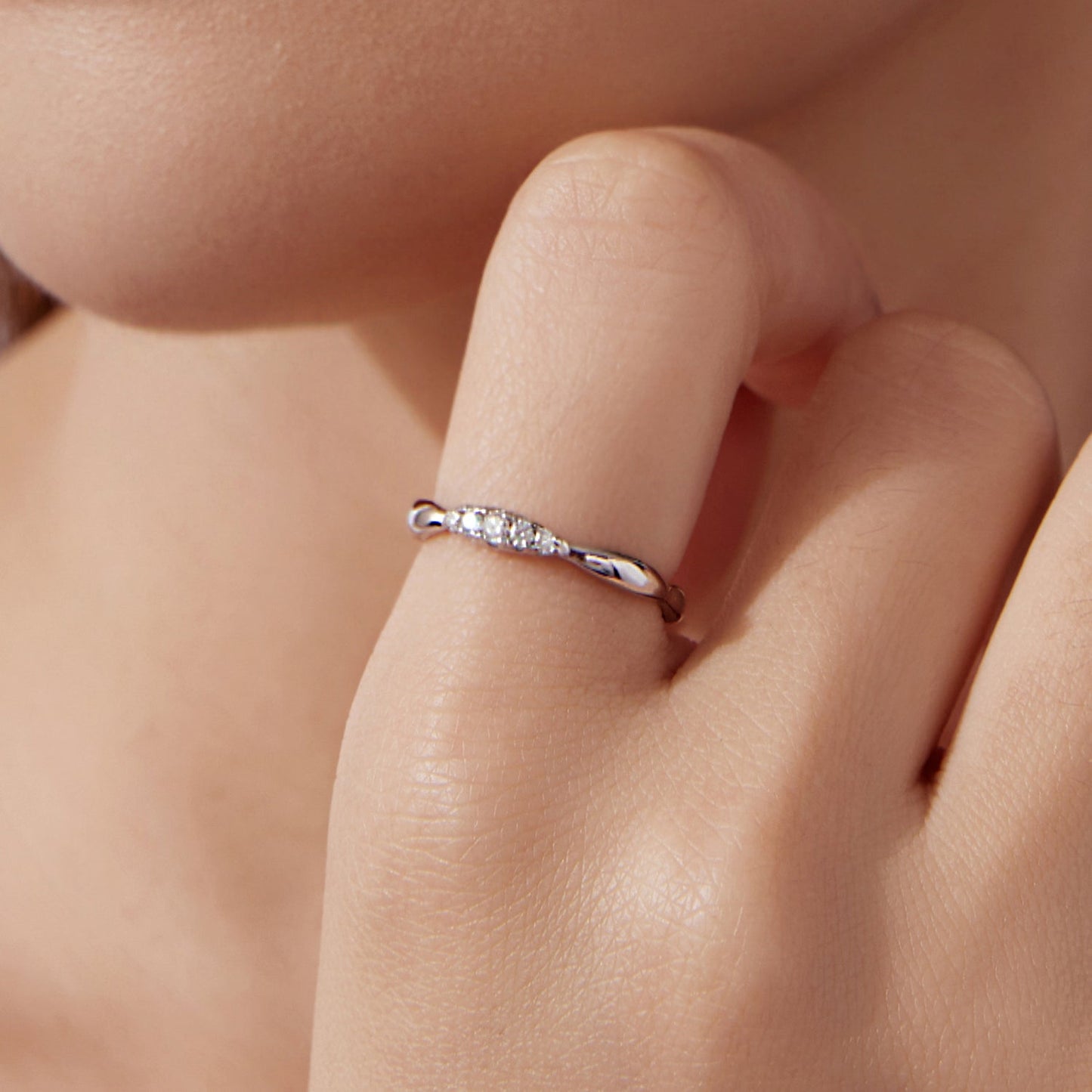 925 Sterling Silver Moissanite Ring with 0.15–0.2cm gems, size 6, by Bids.com on finger on Tampa Home & Garden Store