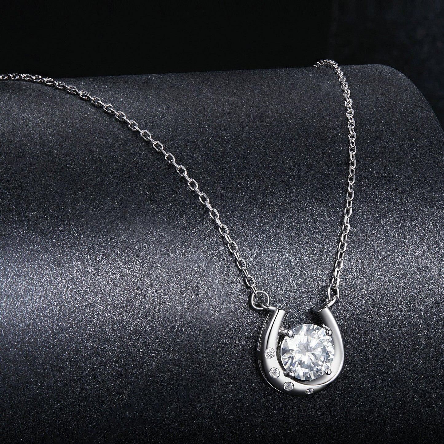Necklace Bids.com, 925 sterling silver moissanite pendant with pavé, 1ct stone, 400mm chain on Tampa Home & Garden Store