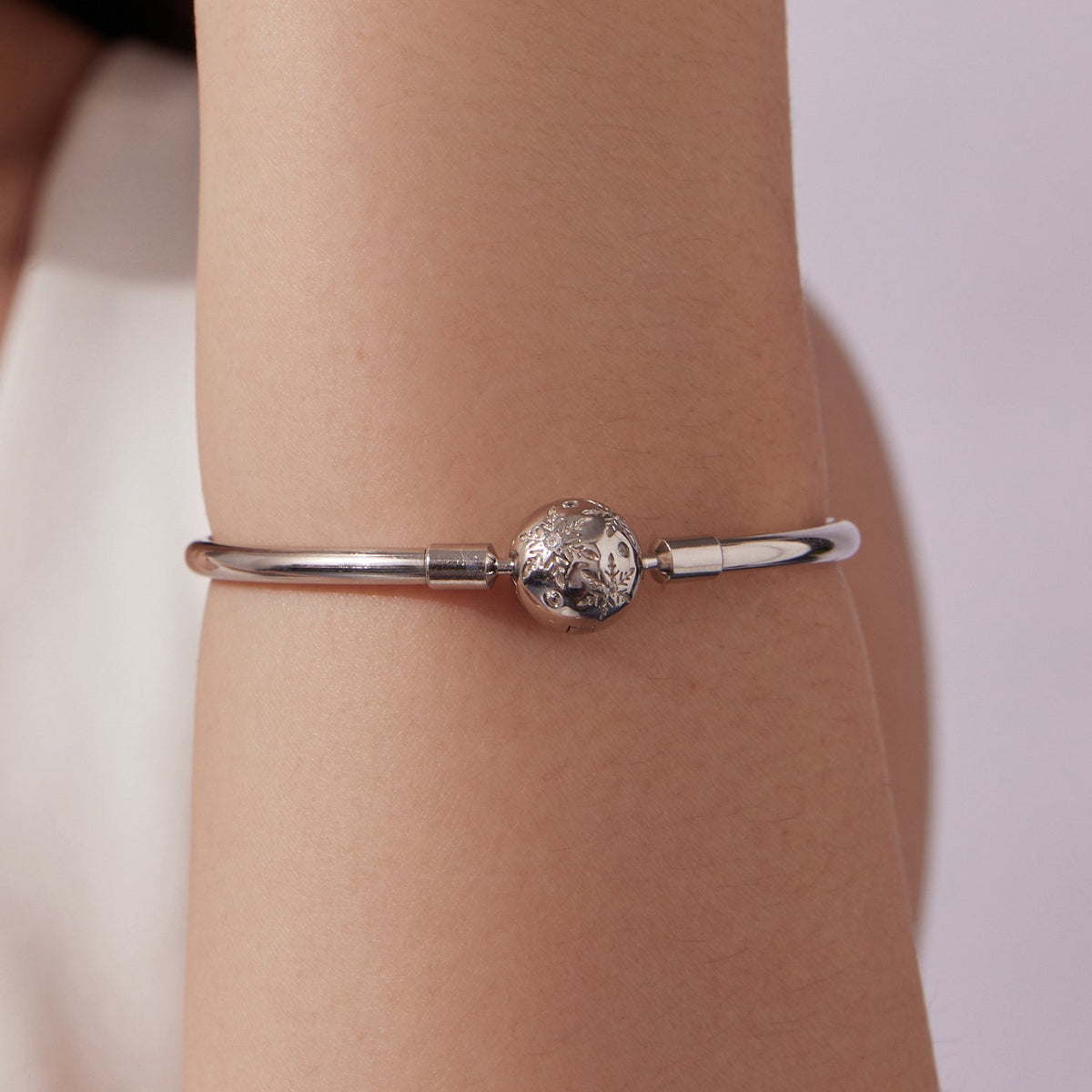 Bracelet 925 sterling silver pave CZ with white gold plating, bead, size 17, Bids.com on Tampa Home & Garden Store