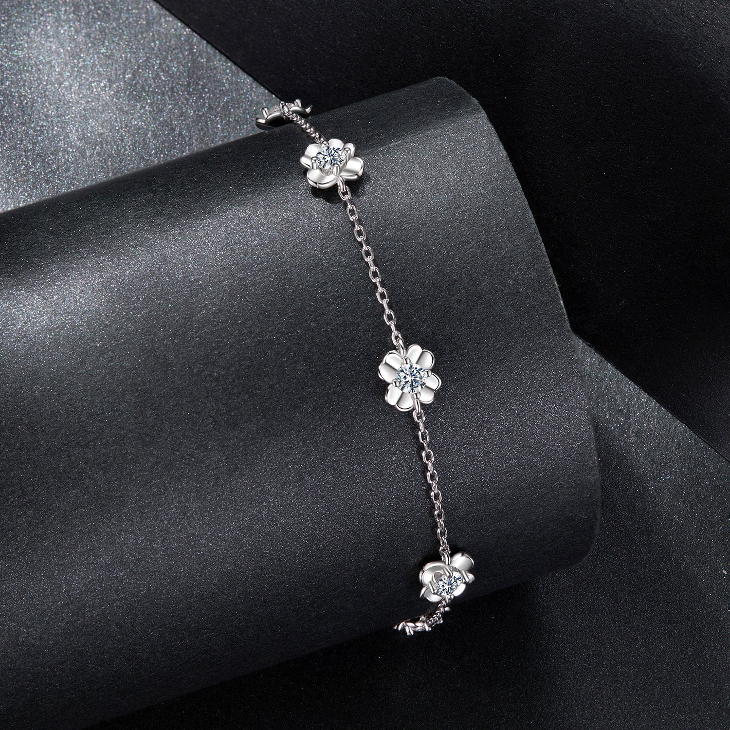 Bracelet 925 Sterling Silver Moissanite Flower, 0.1ct, by Bids.com on Tampa Home & Garden Store