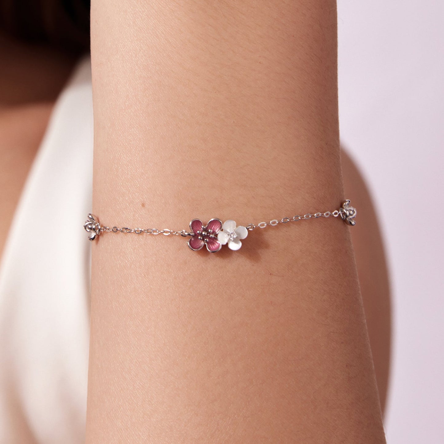 925 Sterling Silver Enamel Charm Bracelet with pavé CZ, pink/white flower charms, 15+6cm, Bids.com on Tampa Home & Garden Store