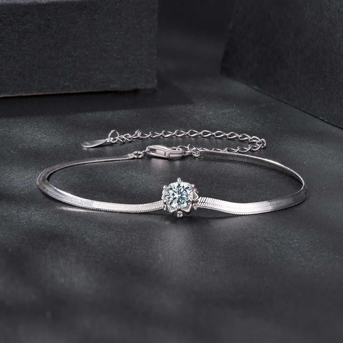 Bracelet 925 sterling silver moissanite 0.50ct pavé setting, white gold plated by Bids.com on Tampa Home & Garden Store