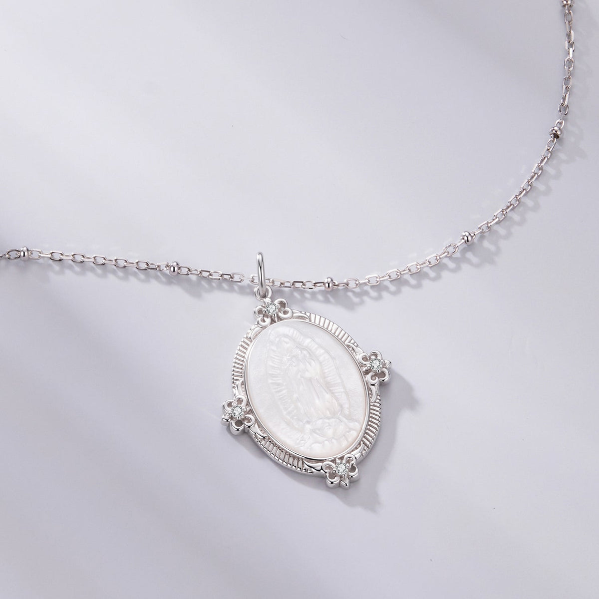 Sterling silver necklace with white gold plating; oval mother-of-pearl pendant with CZ, 40+5cm on Tampa Home & Garden Store
