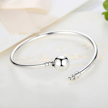 Bracelet 925 Sterling Silver open cuff with bead ends, 5.8 cm dia, 0.3 cm thick Bids.com on Tampa Home & Garden Store