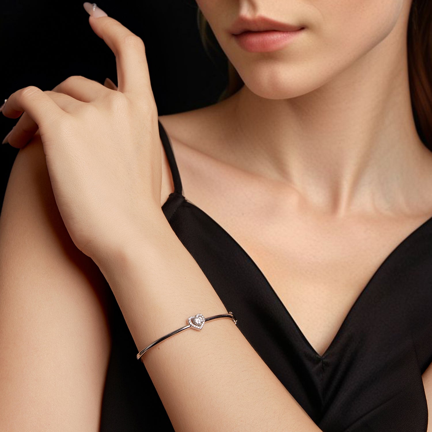 Bracelet 925 Sterling Silver Moissanite & CZ with heart centerpiece, size 17 for women on Tampa Home & Garden Store