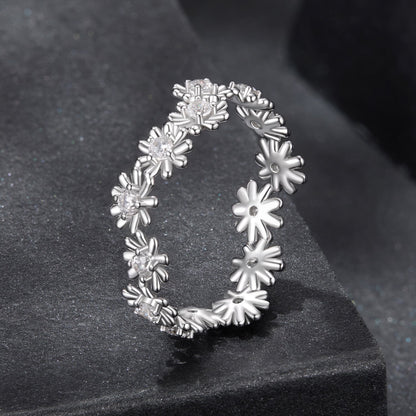 925 Sterling Silver Moissanite flower ring with daisy-link band size 7 on Tampa Home & Garden Store