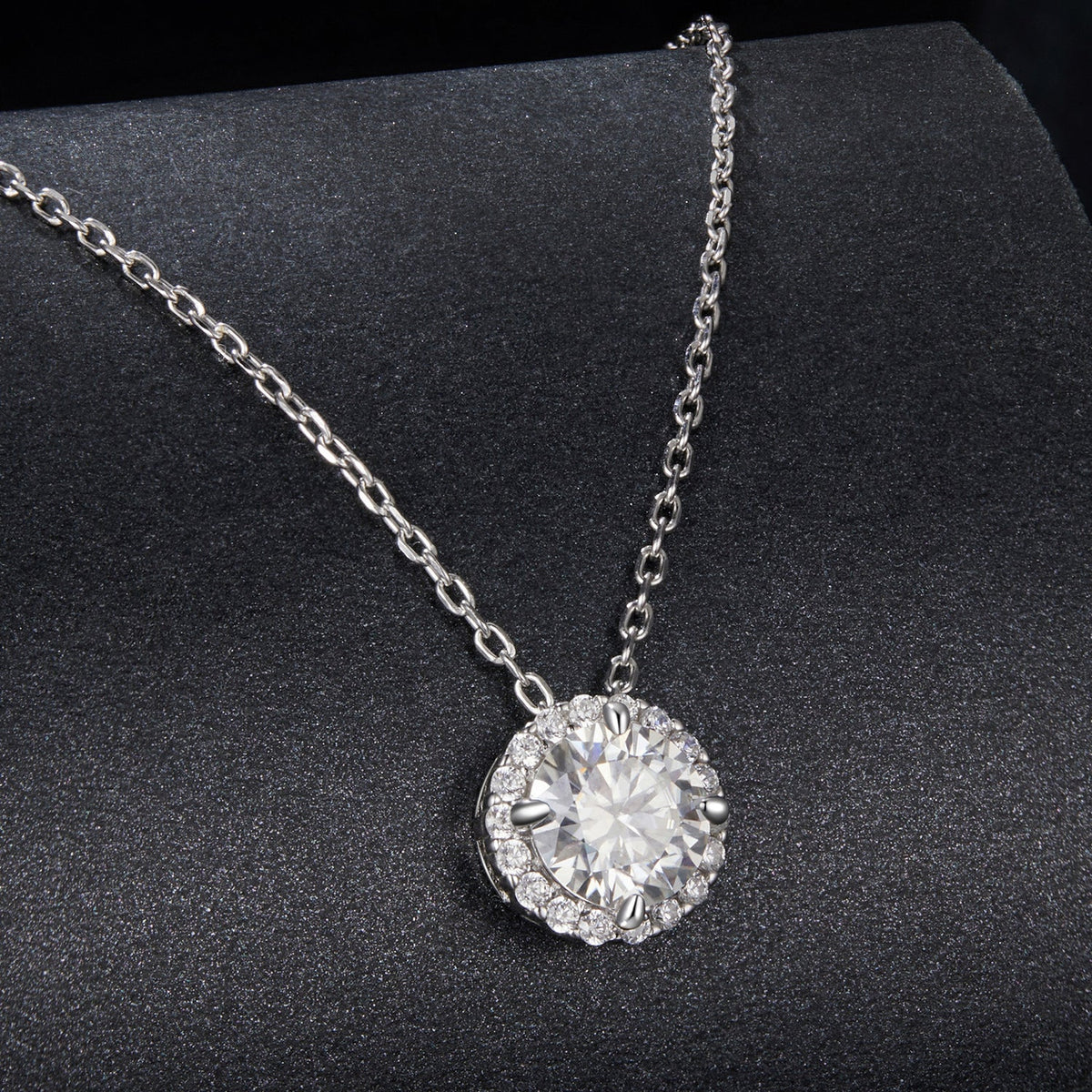 925 Sterling Silver Moissanite Necklace with pavé halo pendant on 40+5cm chain Bids.com on Tampa Home & Garden Store