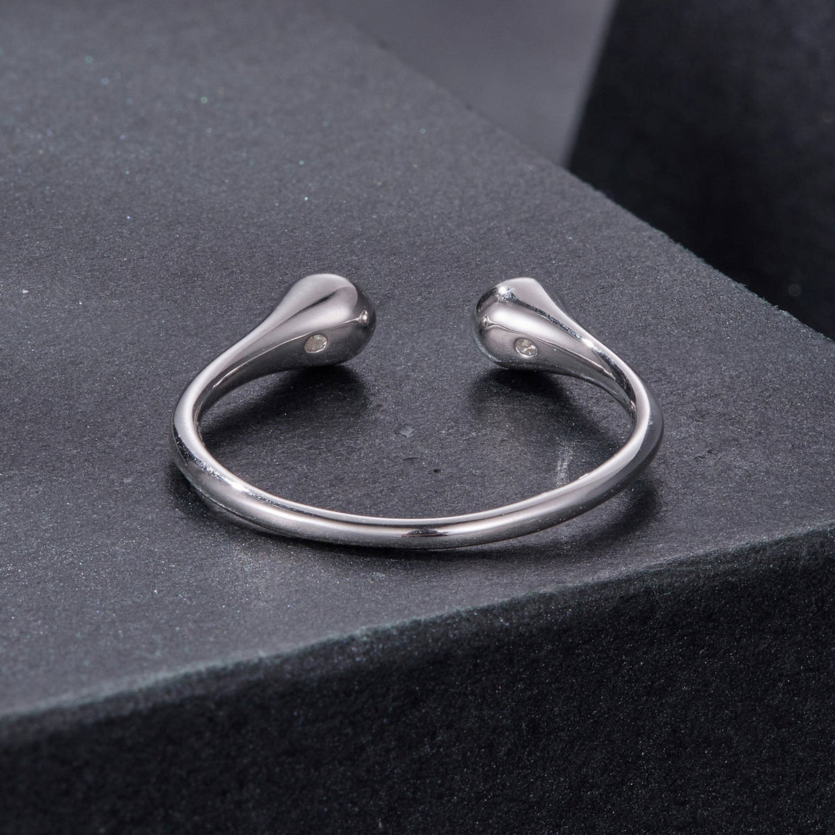 Ring 925 sterling silver moissanite open cuff, size E, by Bids.com on Tampa Home & Garden Store