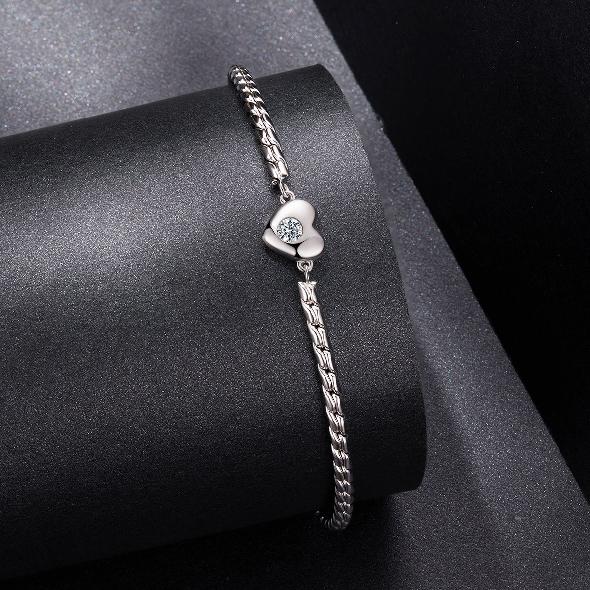 925 Sterling Silver Moissanite Heart Bracelet with heart charm and crystal centerpiece, 15+6cm on Tampa Home & Garden Store