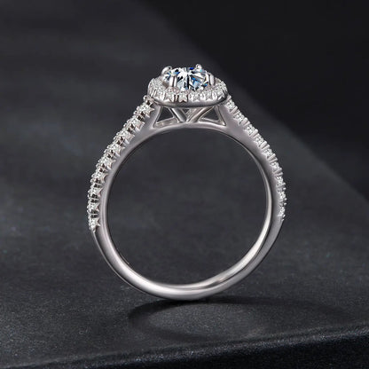 925 sterling silver moissanite ring with 0.5ct center stone and pavé diamond band, size 6 on Tampa Home & Garden Store