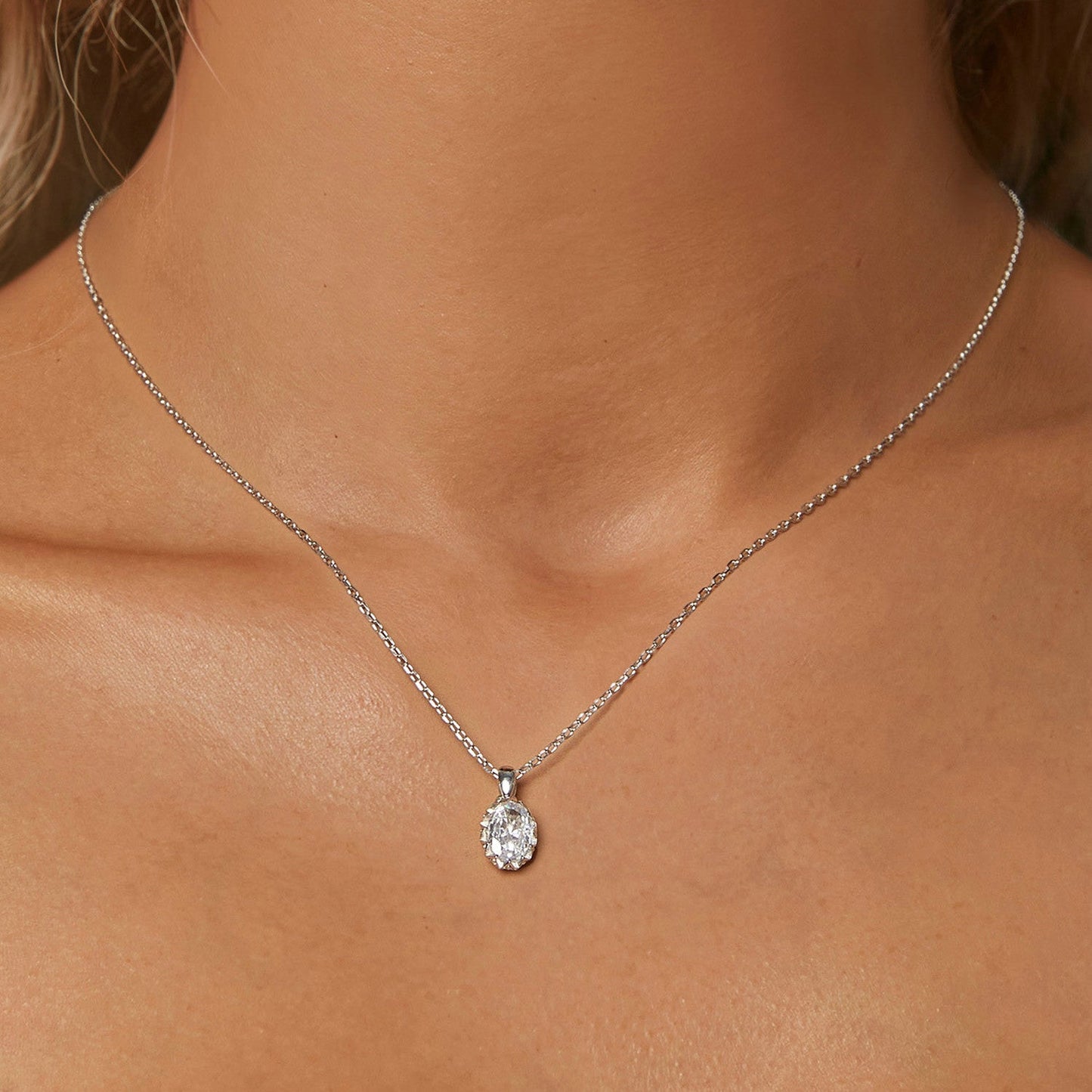 Necklace 925 Sterling Silver moissanite pendant with pave setting, 1ct, 400 mm chain by Bids.com on Tampa Home & Garden Store