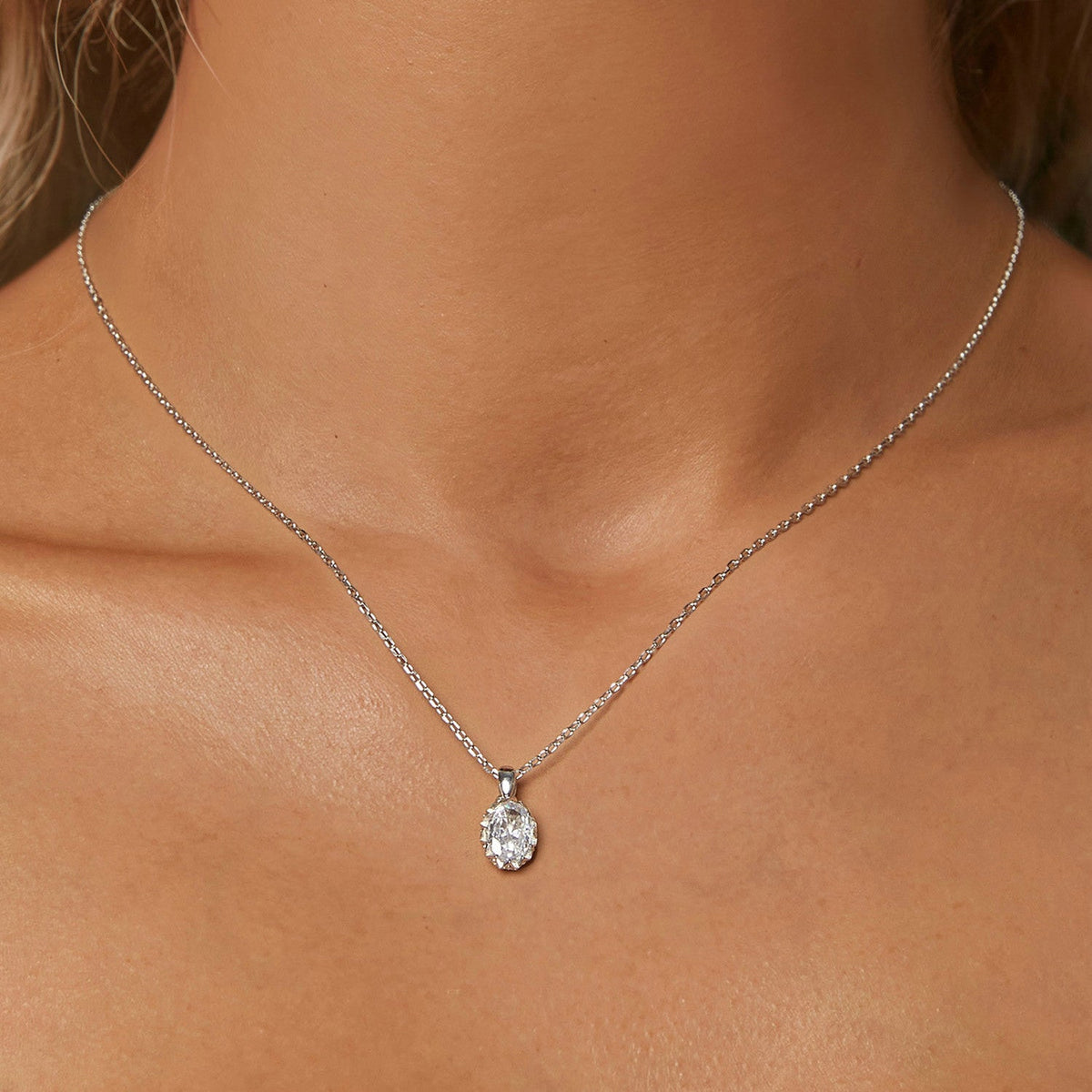 Necklace 925 Sterling Silver moissanite pendant with pave setting, 1ct, 400 mm chain by Bids.com on Tampa Home & Garden Store